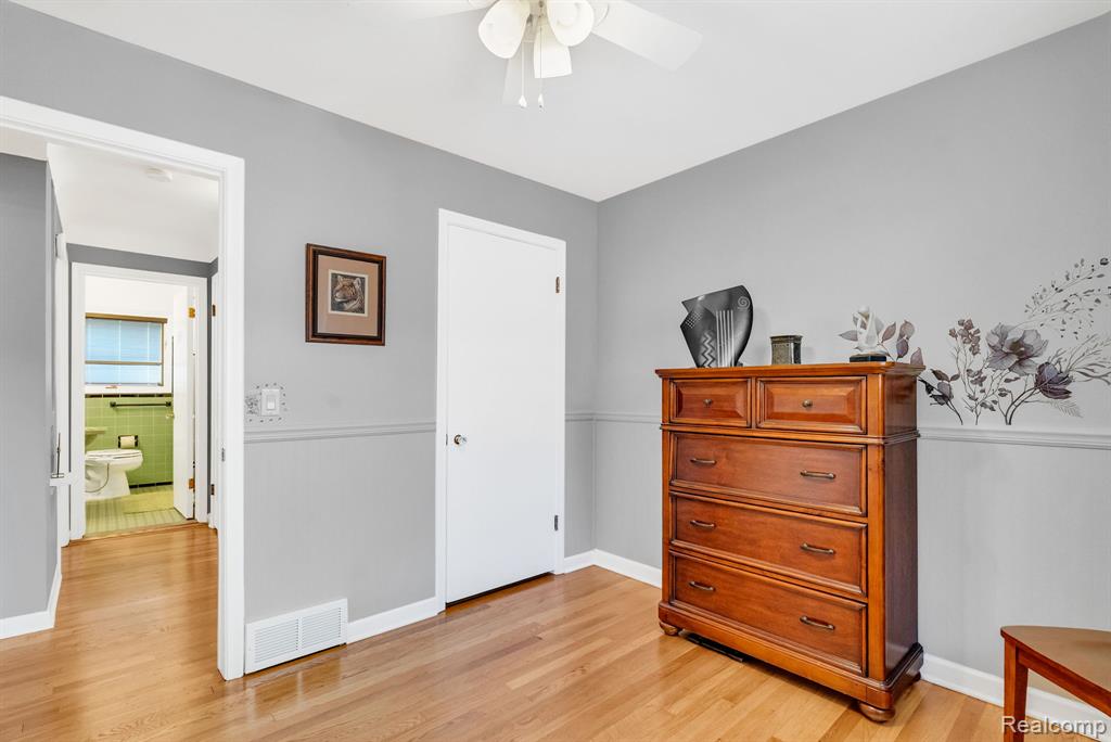 4209 Vassar Street, Dearborn Heights, MI 48125 — Photo 13