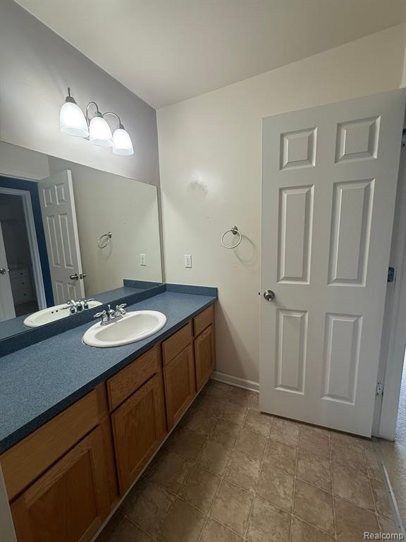 1618 RED HICKORY, Howell, MI 48855 — Photo 16