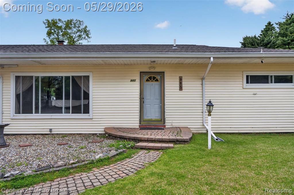 985 S Park Street, Highland, MI 48356 — Photo 3