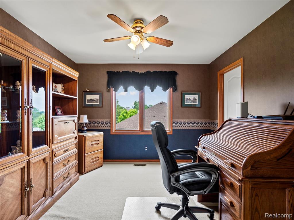47215 Robins Nest Drive, Utica, MI 48315 — Photo 42