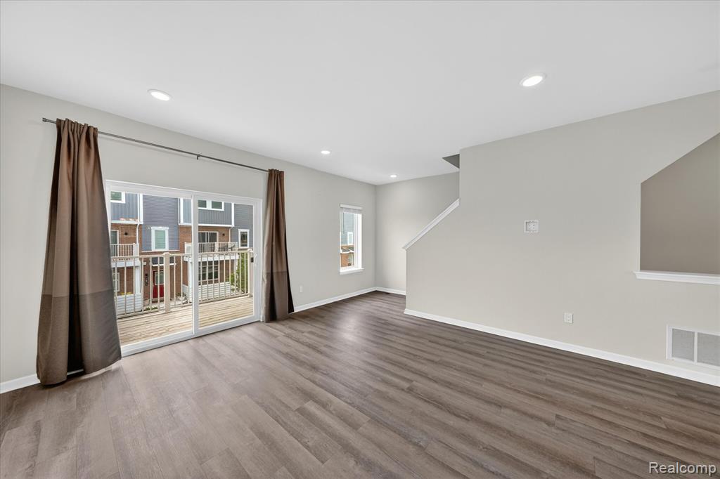 4876 E Ludlow Lane, Troy, MI 48085 — Photo 18