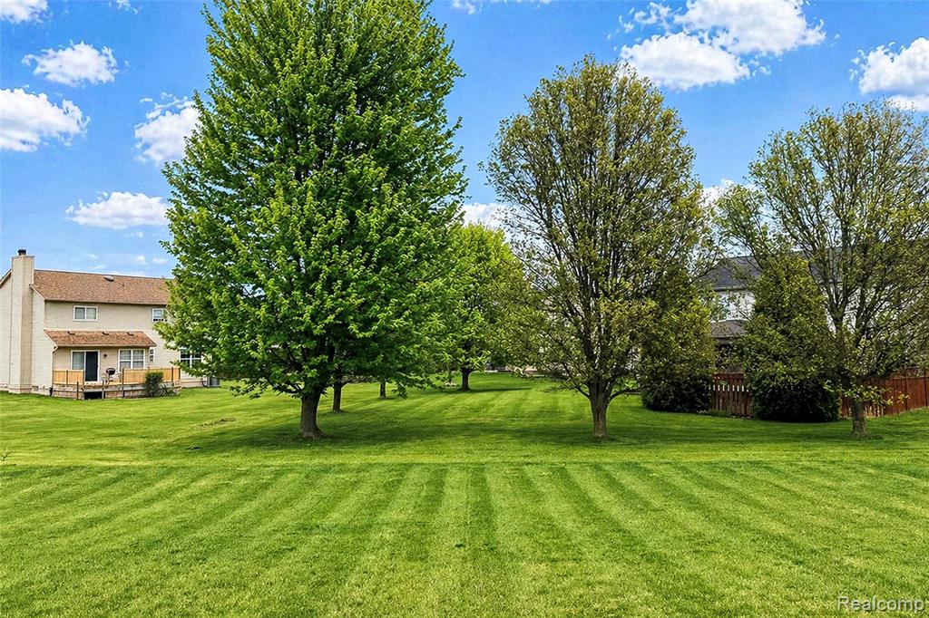 6871 Chandler Drive, Belleville, MI 48111 — Photo 38