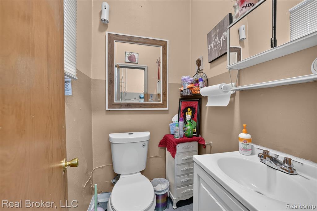 22713-22715 Plymouth Road, Redford, MI 48239 — Photo 40