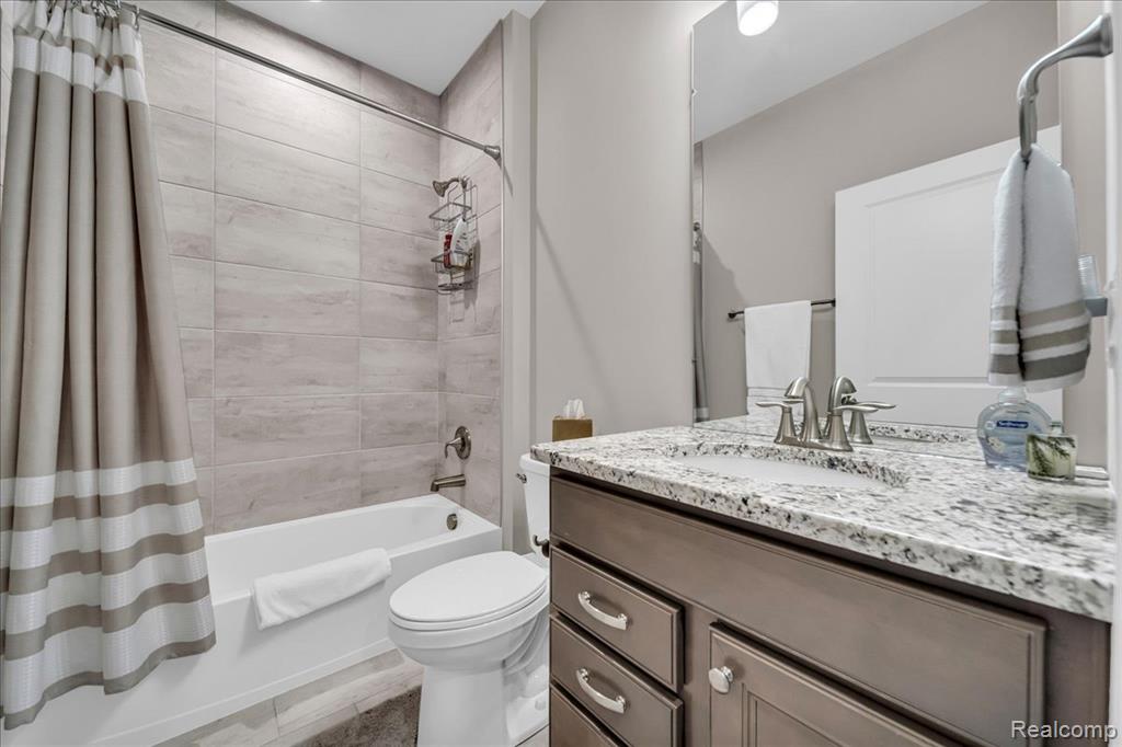 48854 Windfall Road, Novi, MI — Photo 11