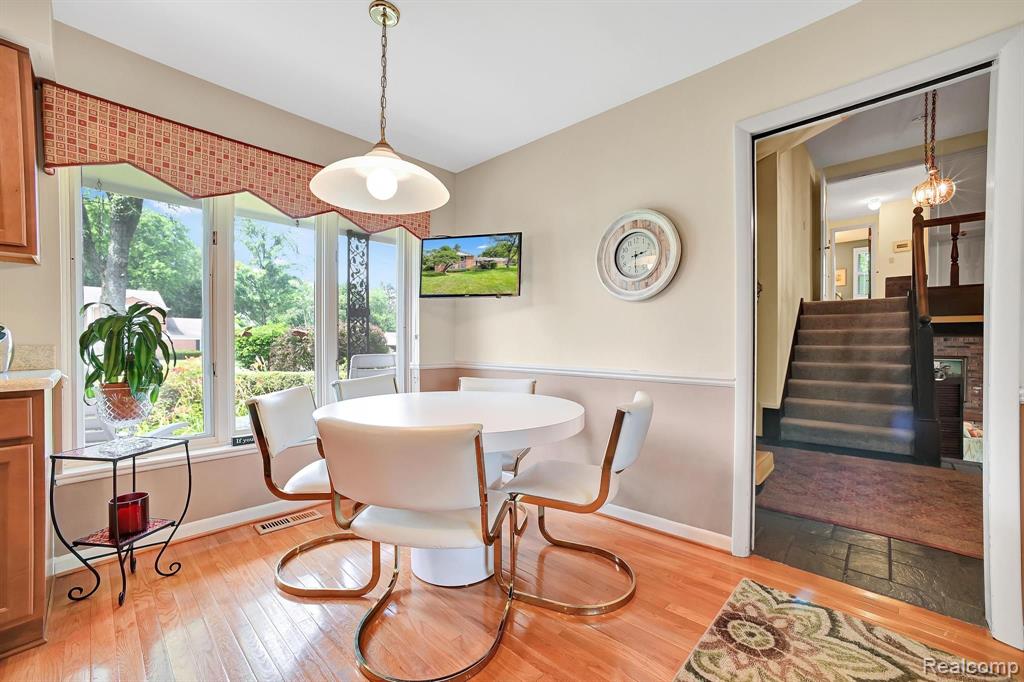 530 WHITEHALL Road, Bloomfield Hills, MI 48304 — Photo 6