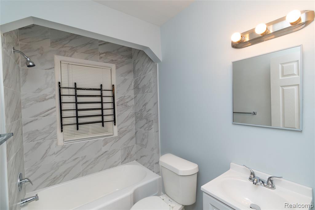 20048 Fleming Street, Detroit, MI 48234 — Photo 16