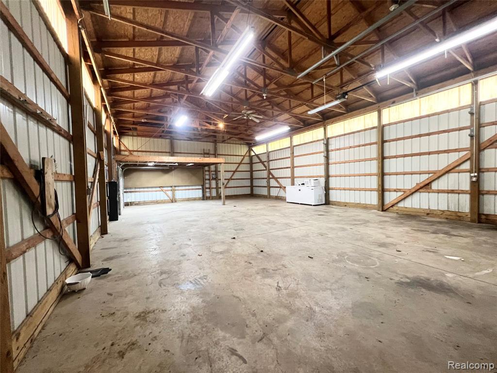 8760 Carpenter Road, Milan, MI 48160 — Photo 23