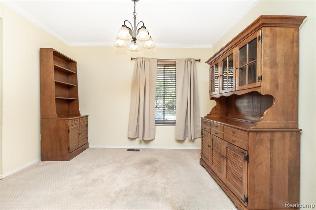 1814 WICKHAM Street, Royal Oak, MI 48073 — Photo 12