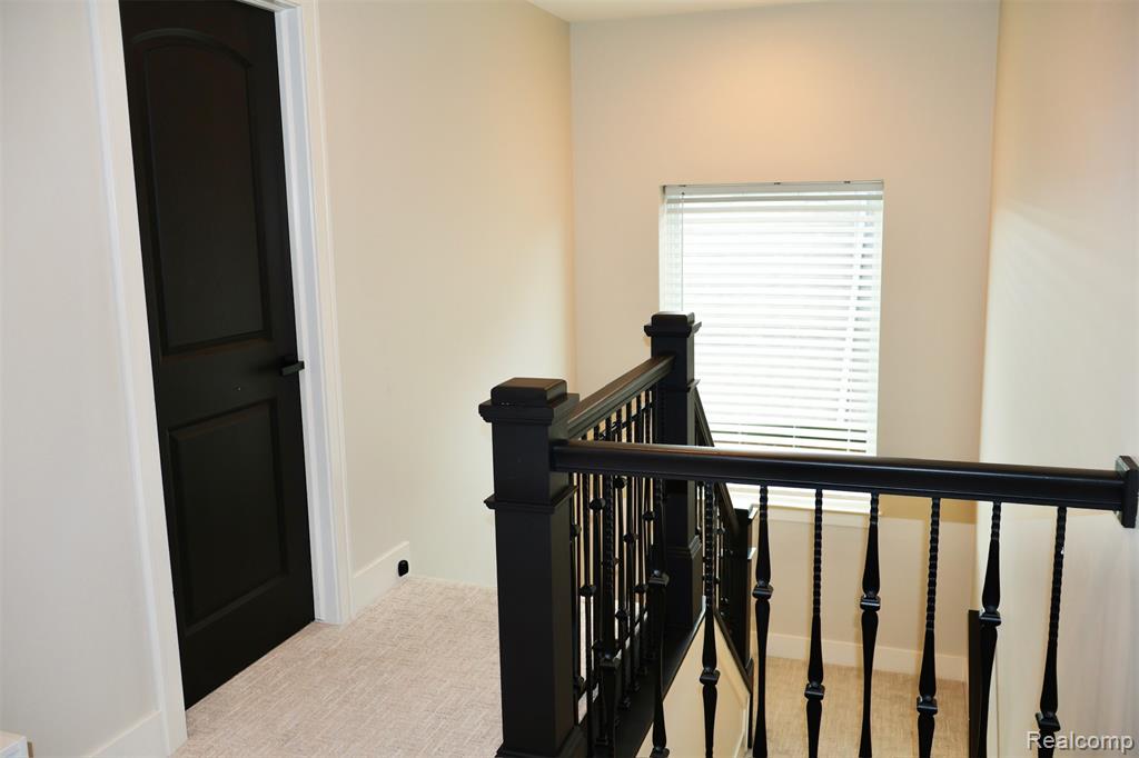 47221 Hidden Meadows Drive, Macomb, MI 48044 — Photo 45