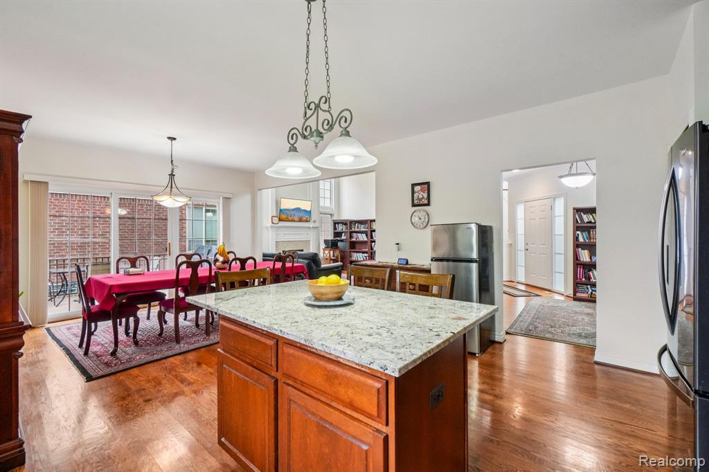 4281 Summer Place, 68, Shelby Twp, MI 48316 — Photo 12