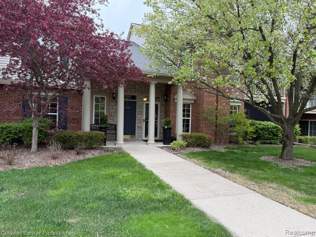 5349 Brookemonte Circle, Rochester, MI 48306 — front exterior