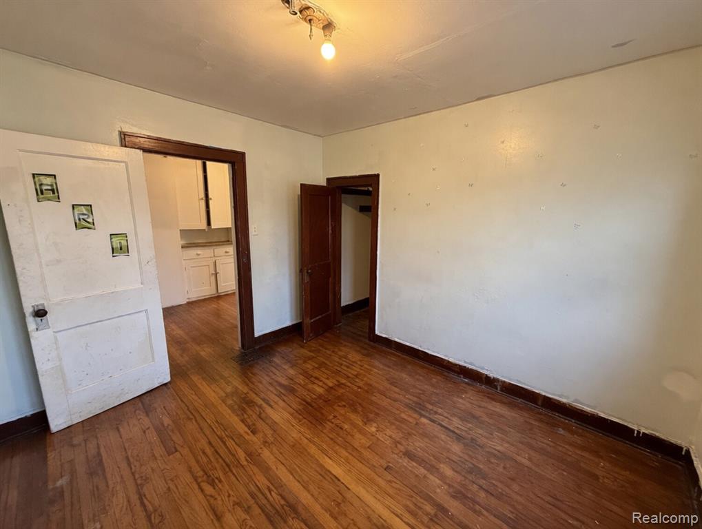 614 E Marengo Avenue, Flint, MI 48505 — Photo 8