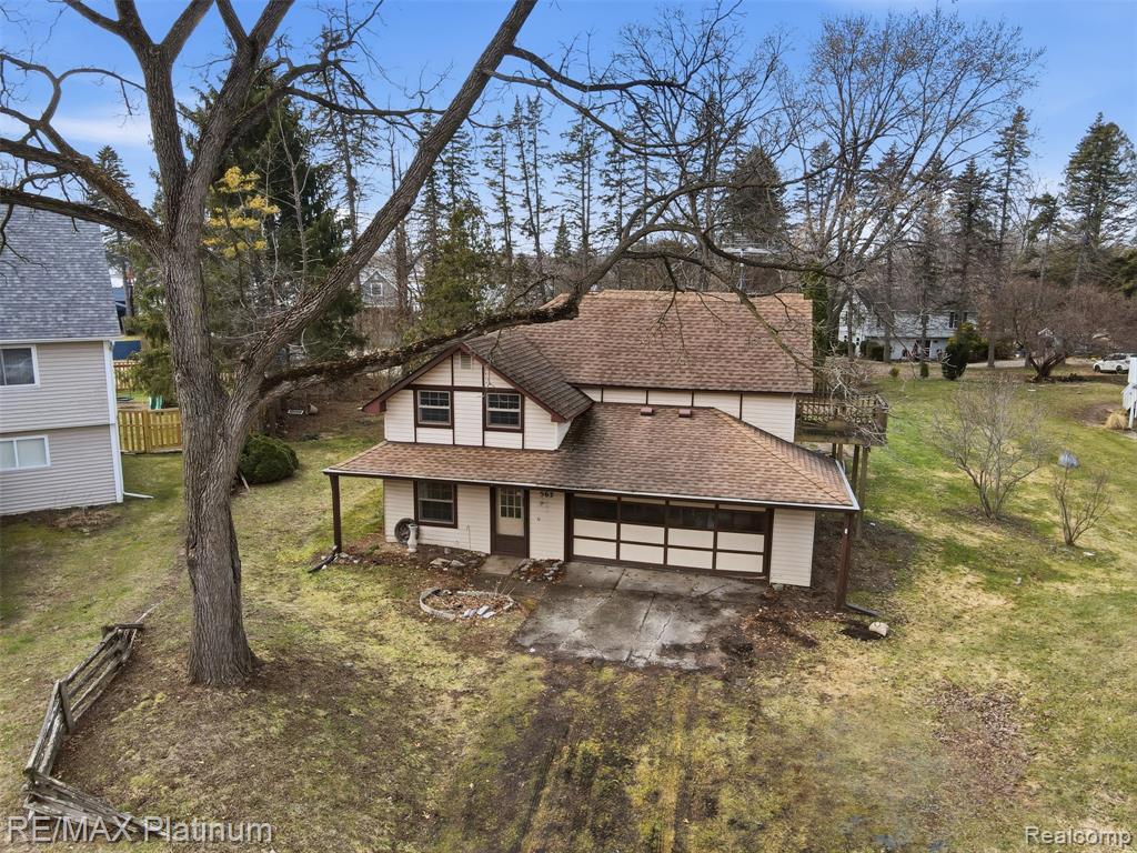 562 S Hughes Road, Howell, MI 48843 — Photo 14