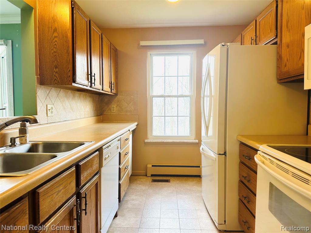 11783 Shenandoah Drive, 1, South Lyon, MI 48178 — Photo 42