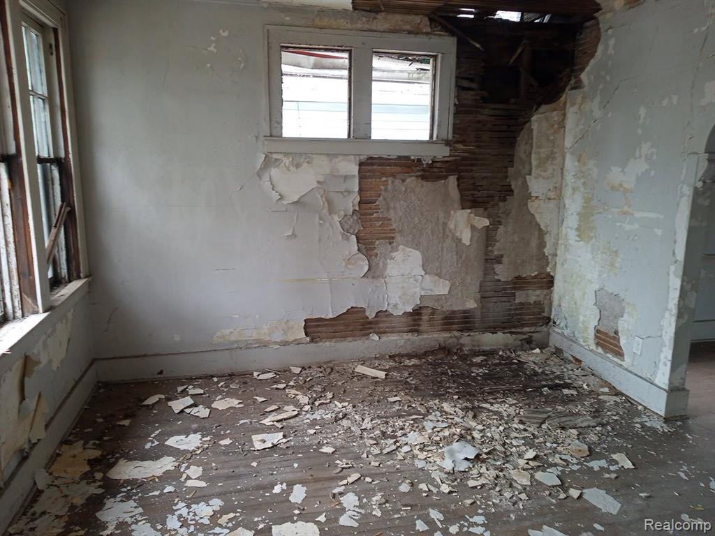 7477 PRAIRIE Street, Detroit, MI 48210 — Photo 30