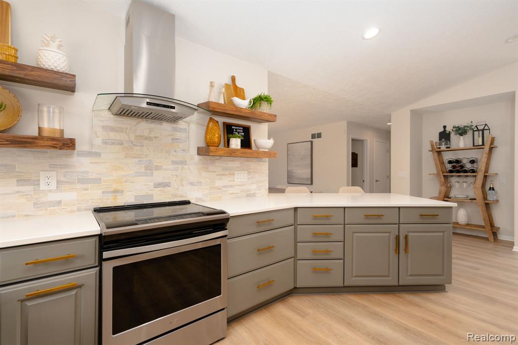 807 Oneida Woods Trail, Grand Ledge, MI 48837 — Photo 16