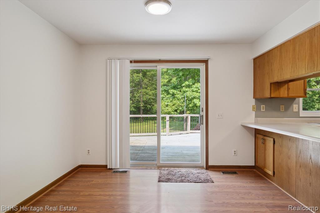 4837 Clyde Road, Howell, MI 48855 — Photo 14