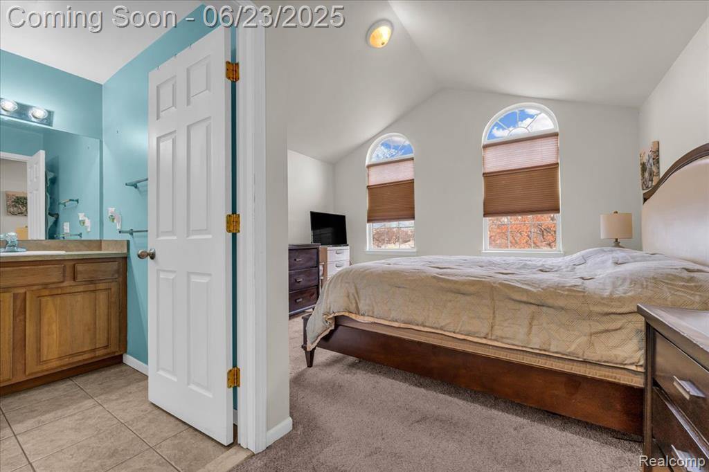 417 E BERNHARD Avenue, Hazel Park, MI 48030 — Photo 22