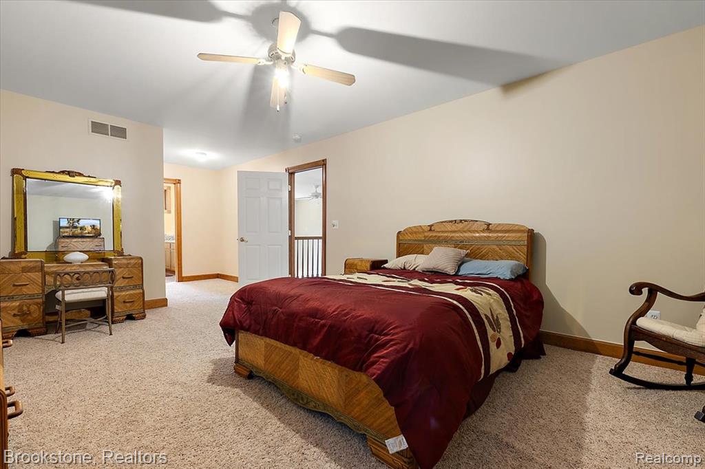 55520 Katie, New Hudson, MI 48165 — Photo 30