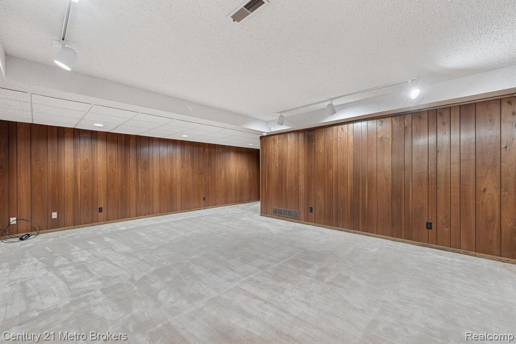 9095 S Saginaw Road, 23, Grand Blanc, MI 48439 — Photo 42