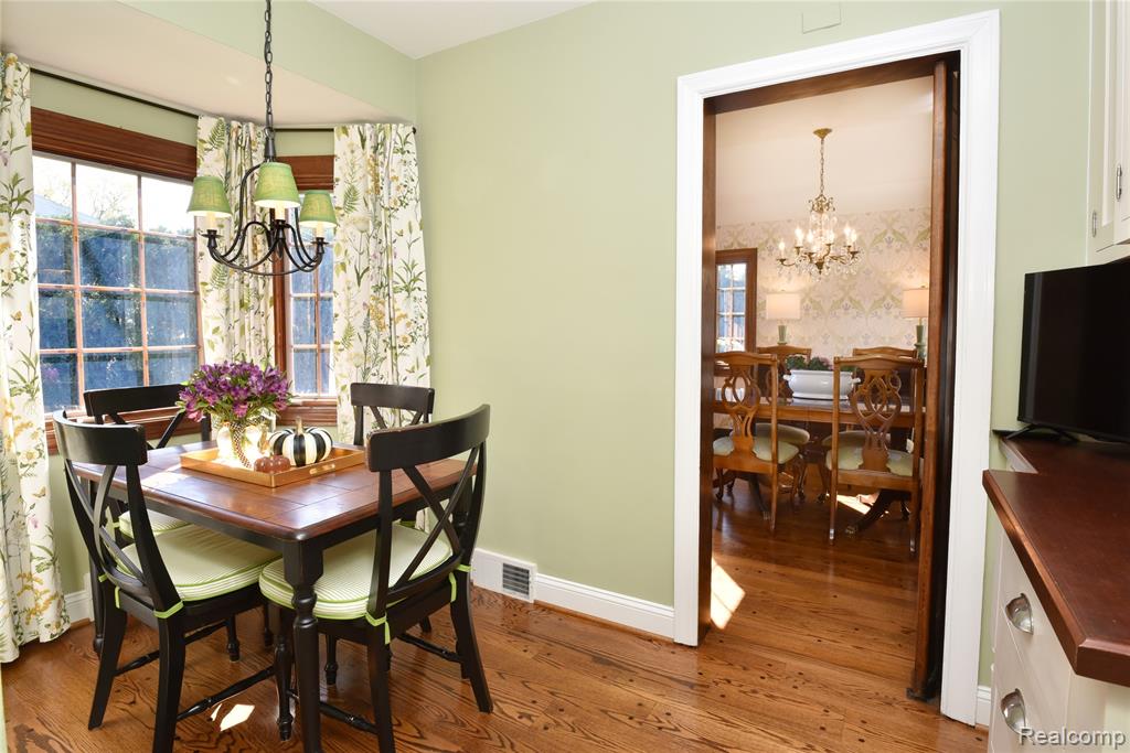 32470 Norchester Street, Beverly Hills, MI 48025 — Photo 11