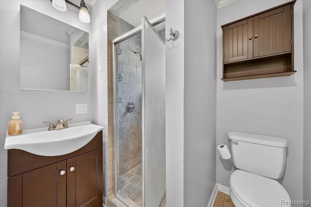 401 W Liberty Street, South Lyon, MI 48178 — Photo 31