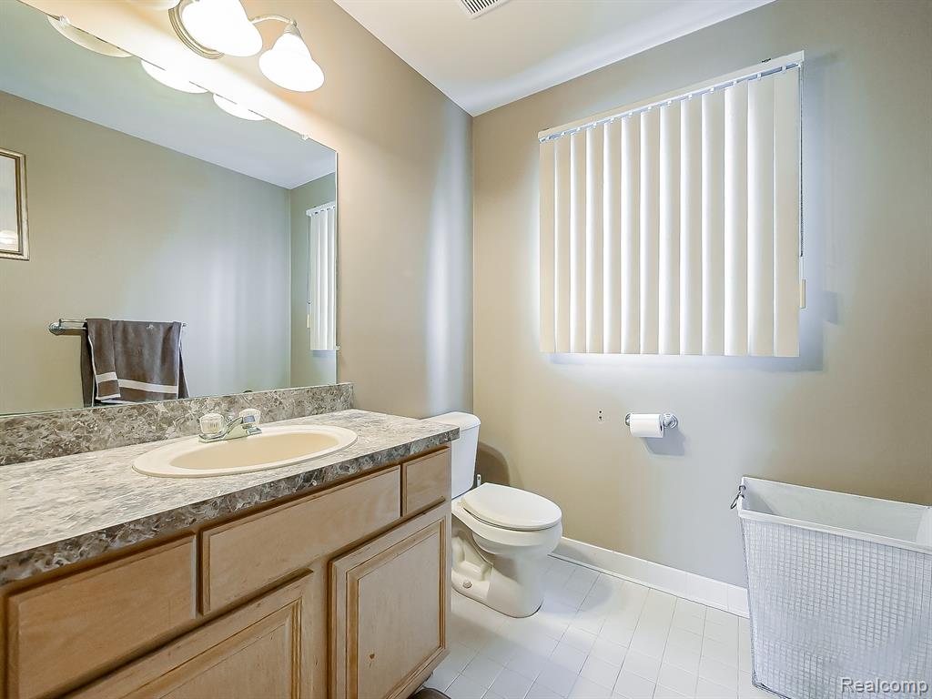 48199 Lafayette Drive, Macomb, MI 48044 — Photo 43