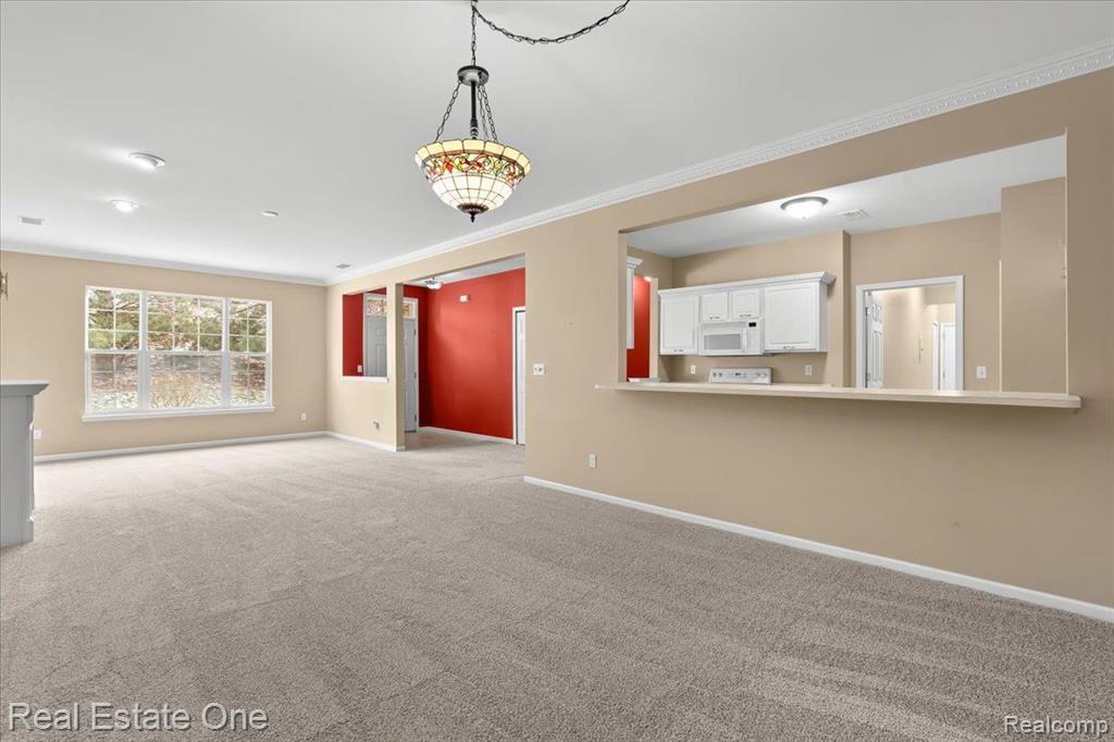 1818 Flagstone Circle, 34, Rochester, MI 48307 — Photo 11