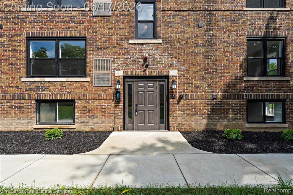 4735 Rohns #2A Street, Detroit, MI 48214 — Photo 3