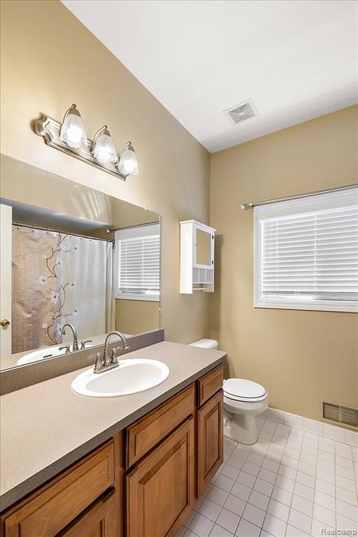 49763 Decker Drive, Shelby Twp, MI 48317 — Photo 34