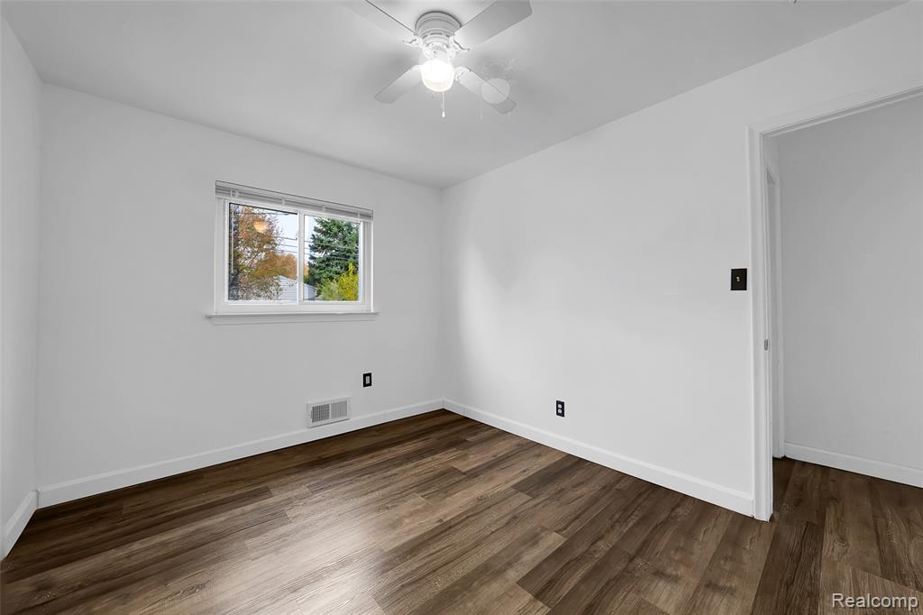 5061 Buchanan Avenue, Warren, MI 48092 — Photo 18