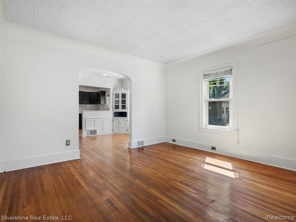 800 N EDISON Avenue, Royal Oak, MI 48067 — Photo 15