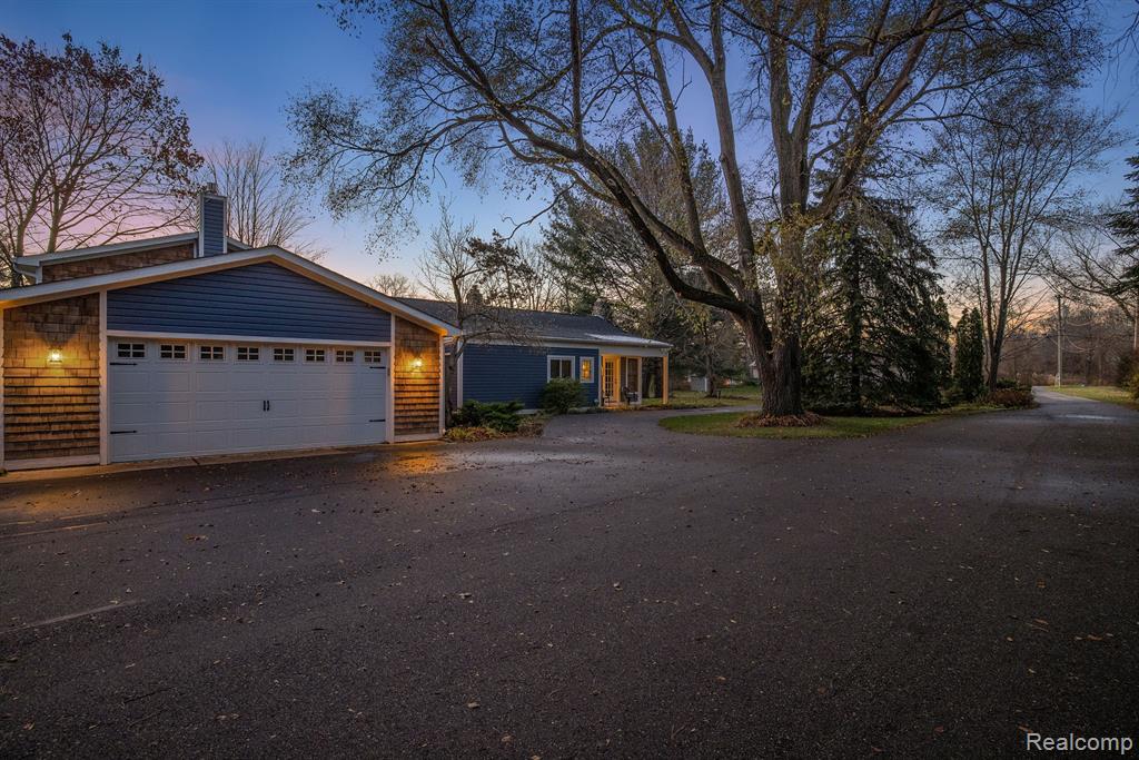 6992 Biscayne Avenue, White Lake, MI 48383 — Photo 25