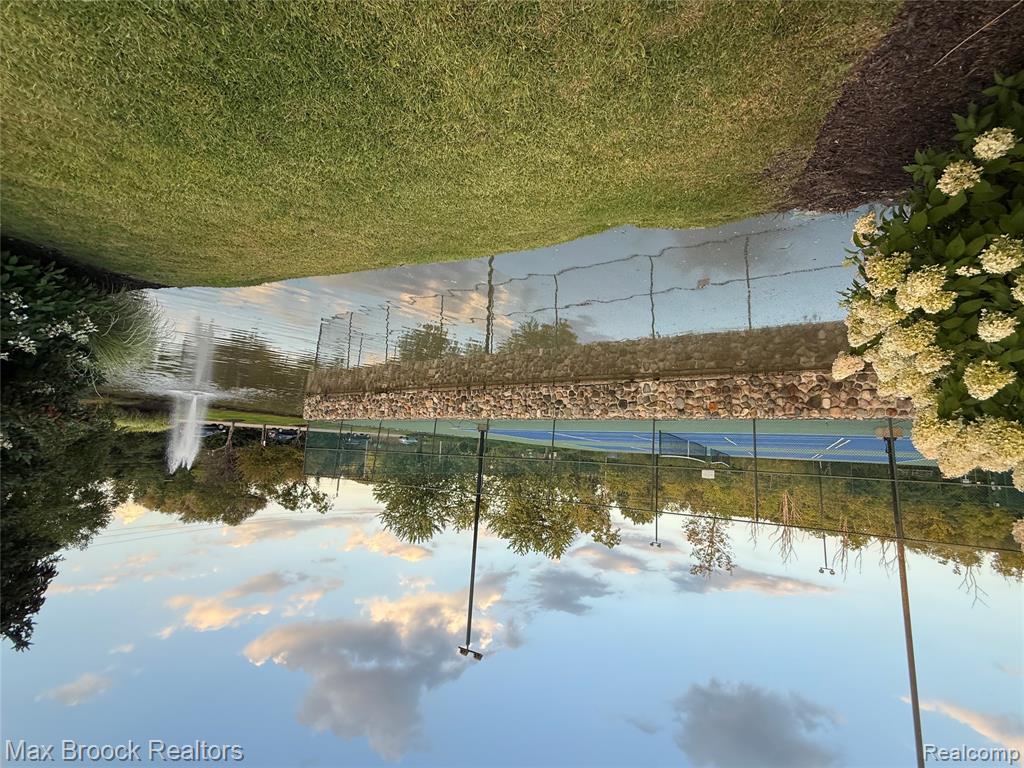 7352 MEADOWRIDGE Circle, West Bloomfield, MI — Photo 6