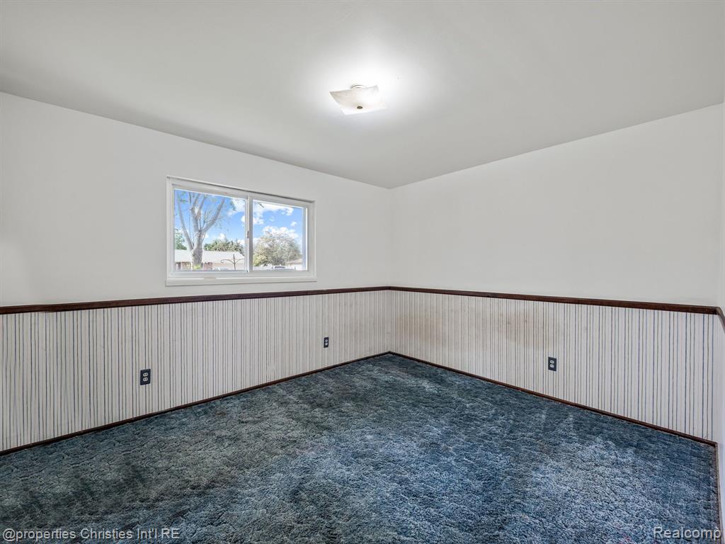 5348 BURGUNDY Drive, Clarkston, MI — Photo 17