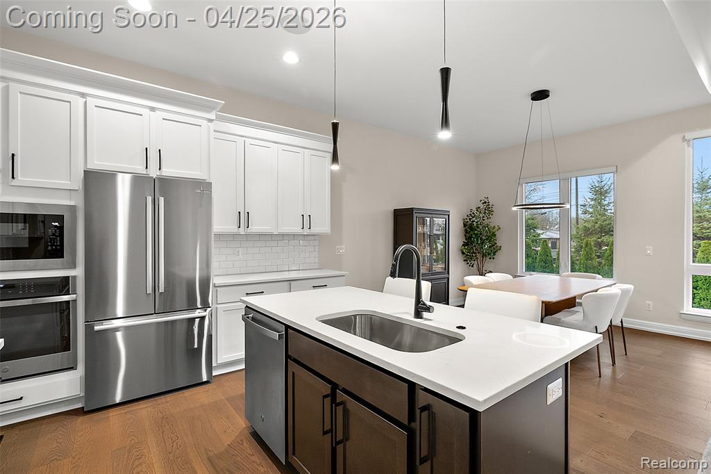 7487 Gramercy Circle, West Bloomfield, MI — Photo 10