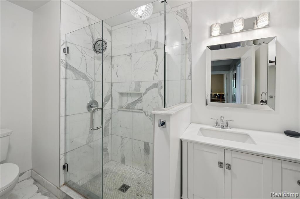 566 Foxboro Square, Brighton, MI 48116 — Photo 15