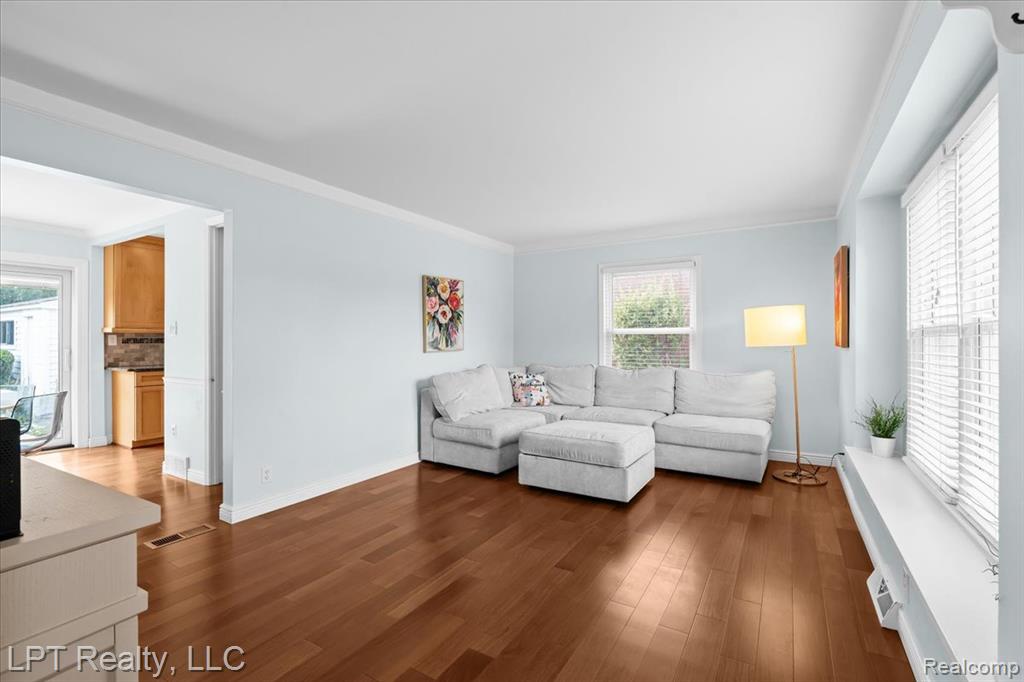 4357 Robinwood Avenue, Royal Oak, MI 48073 — Photo 5