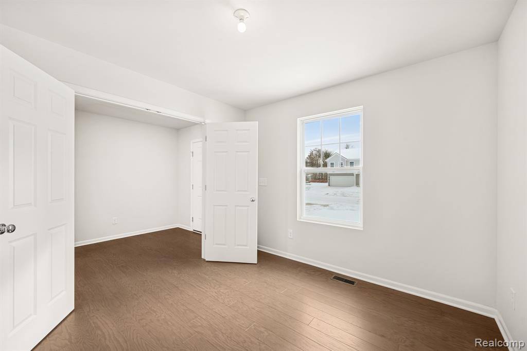 4241 Cedar Lane, Grand Blanc, MI 48439 — Photo 12