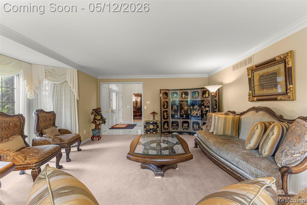 30060 Bristol Lane, Bingham Farms, MI 48025 — Photo 18