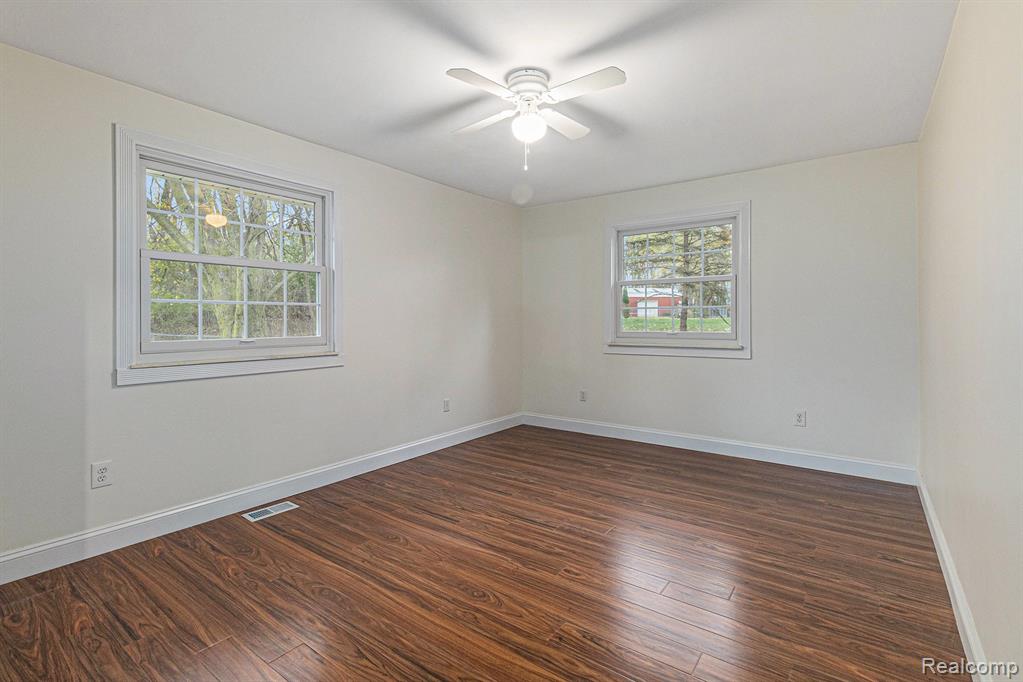 7135 Jordan Road, Grand Blanc, MI 48439 — Photo 19