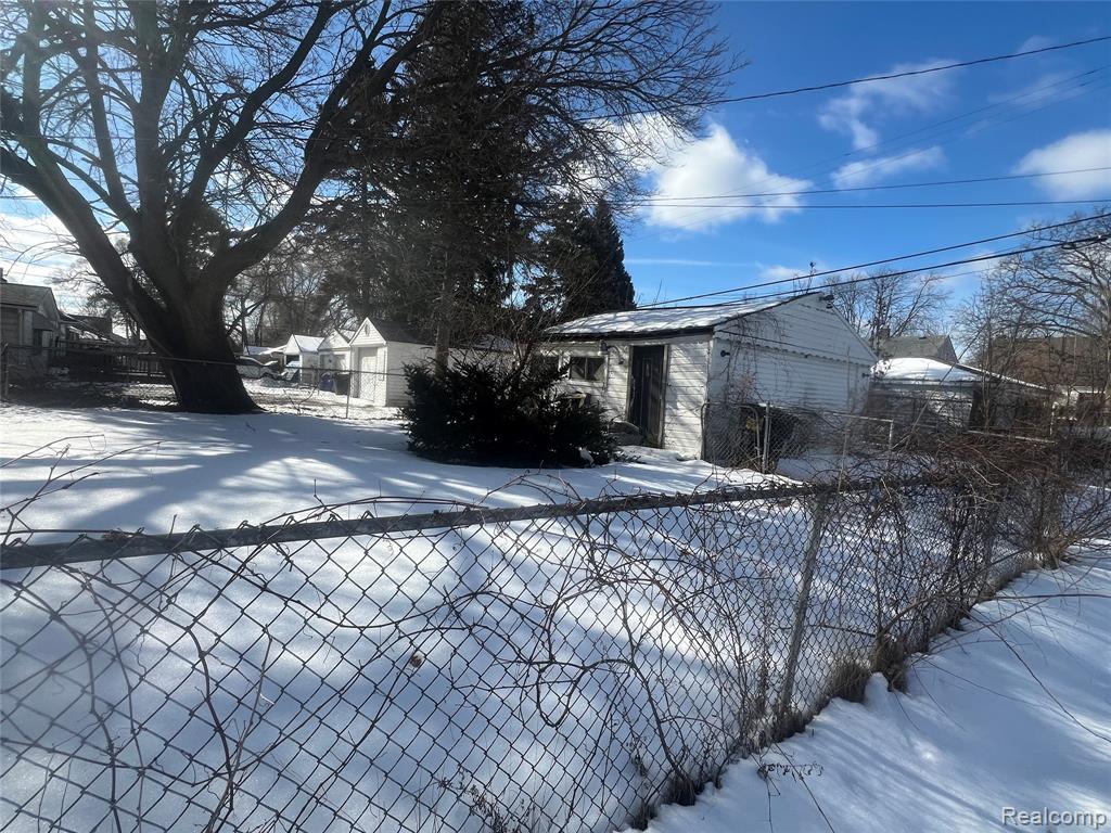 17401 Albion Street, Detroit, MI 48234 — Photo 6
