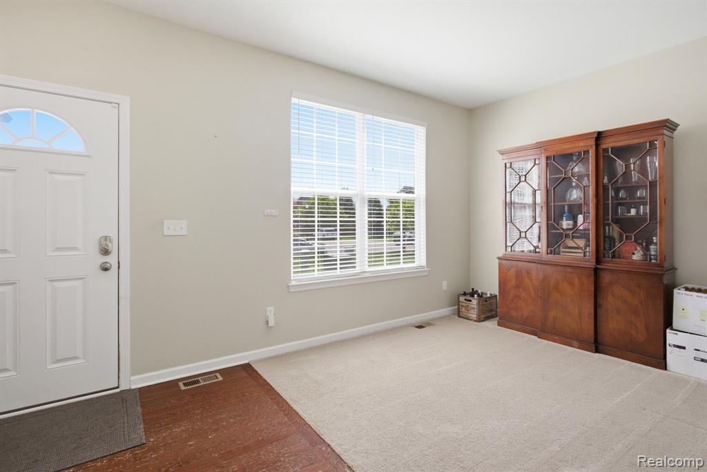 28720 Apple Blossom Drive, Flat Rock, MI 48134 — Photo 5