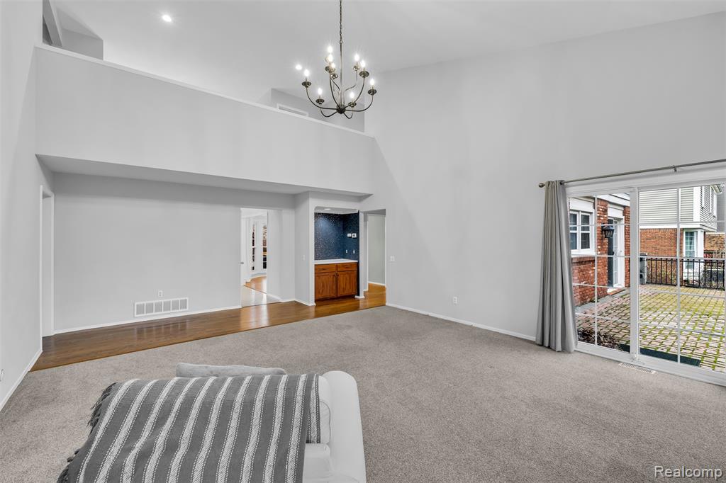 45077 Roundview Drive, Novi, MI — Photo 17