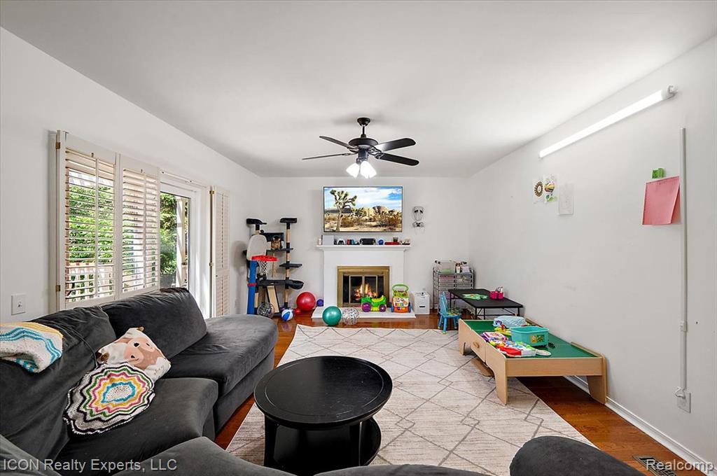 44831 Huntington Drive, Novi, MI — Photo 21