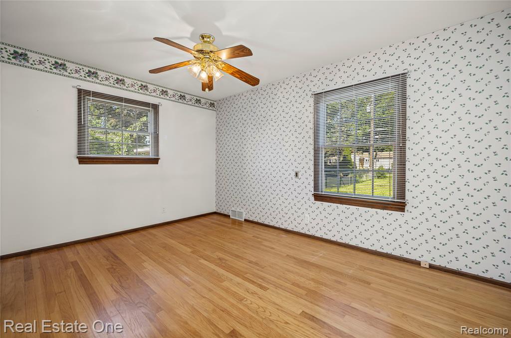 48374 Cardinal Street, Shelby Twp, MI 48317 — Photo 21