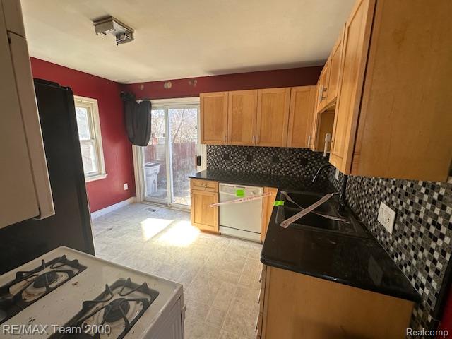 23345 Tawas Avenue, Hazel Park, MI 48030 — Photo 10