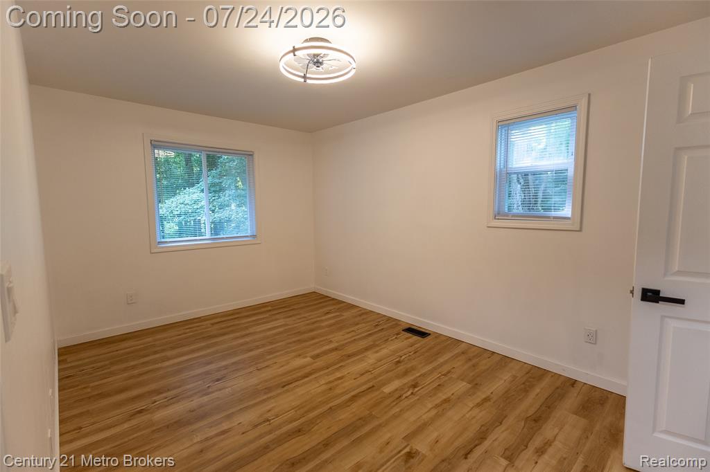 15117 Locust Grove Drive, Byron, MI 48418 — Photo 37