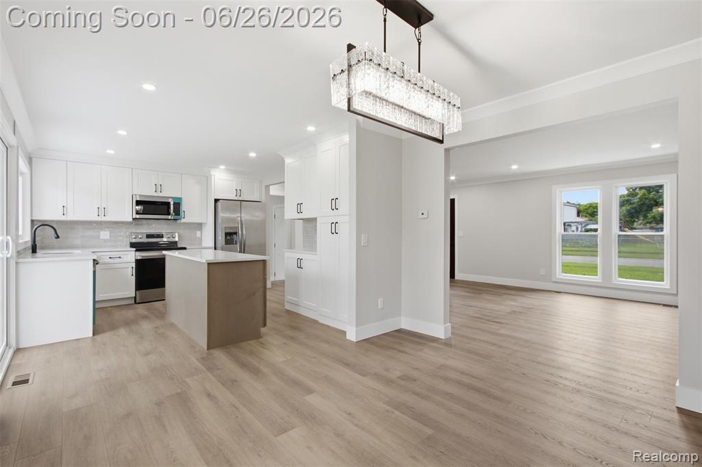 54319 Bradshaw Drive, New Baltimore, MI 48047 — Photo 8