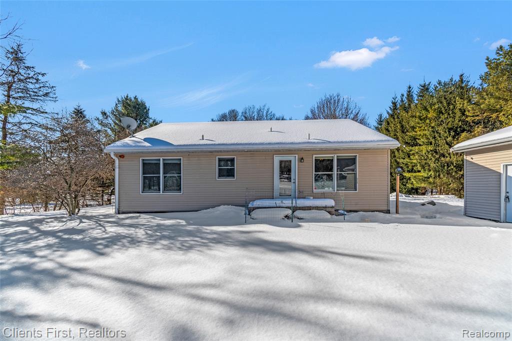 270 N Hurd Road, Ortonville, MI 48462 — Photo 34